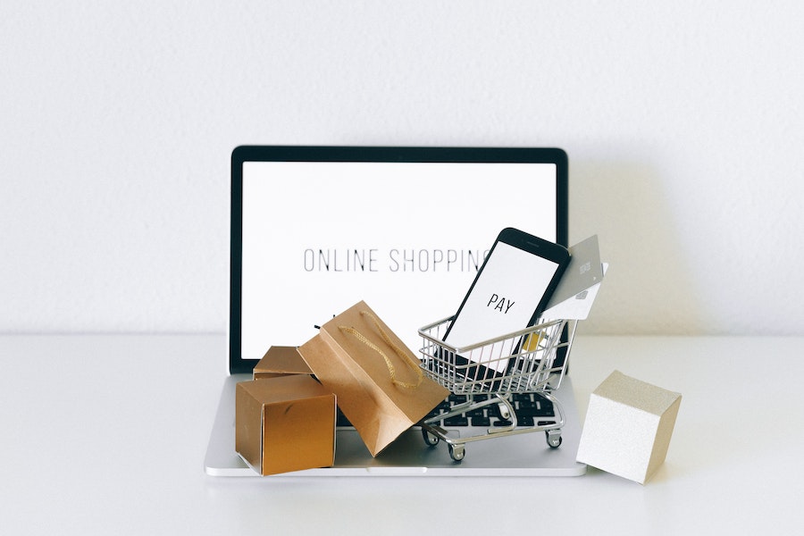 el e-commerce es una forma de comercio y compras muy efectiva y conveniente tanto para consumidores como para empresas